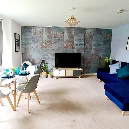 Stylish 2 Bedroom Apartment / Free Gated Parking 格拉斯哥 外观 照片