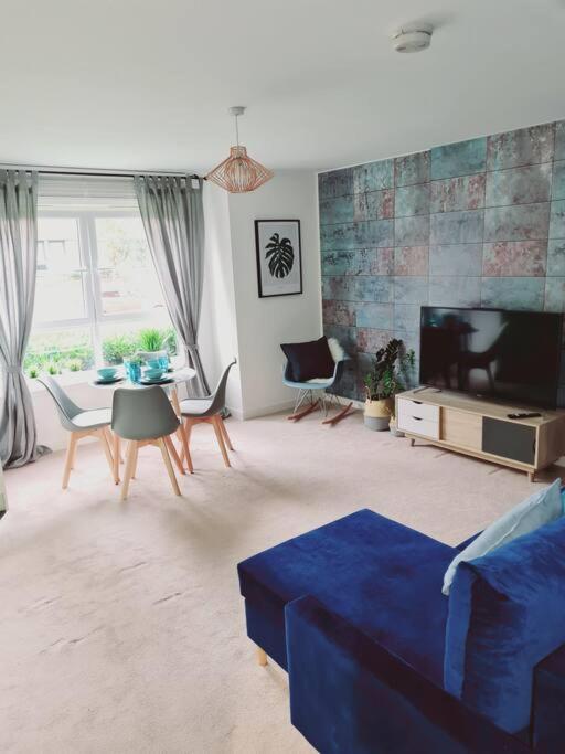 Stylish 2 Bedroom Apartment / Free Gated Parking 格拉斯哥 外观 照片